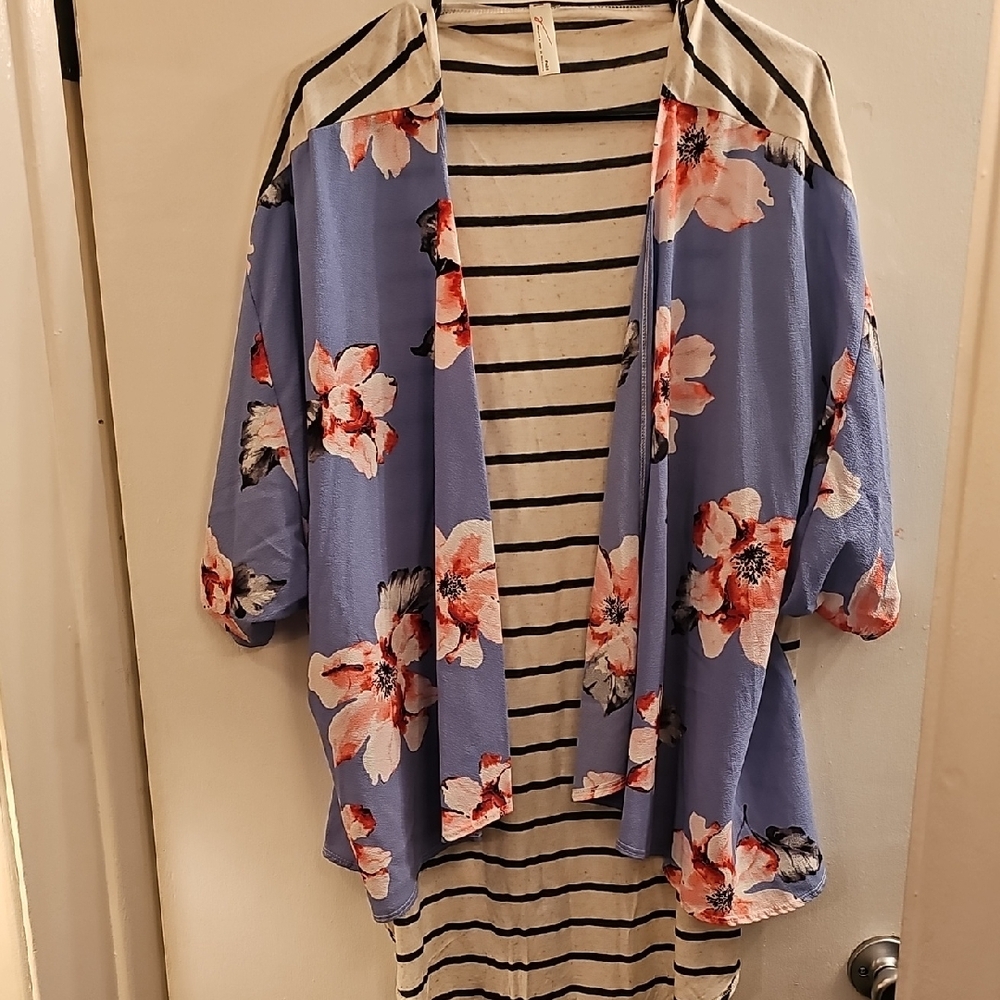Floral Blue Women's Light Cover up